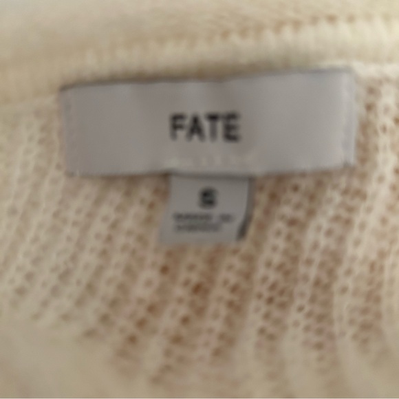 FATE Off White Scalloped Hem Sweater - Picture 2 of 4